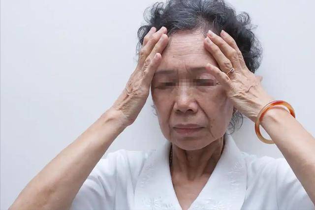 原创            医生发现：早期脑梗不是头晕，而是频繁出现这4个异常，需注意