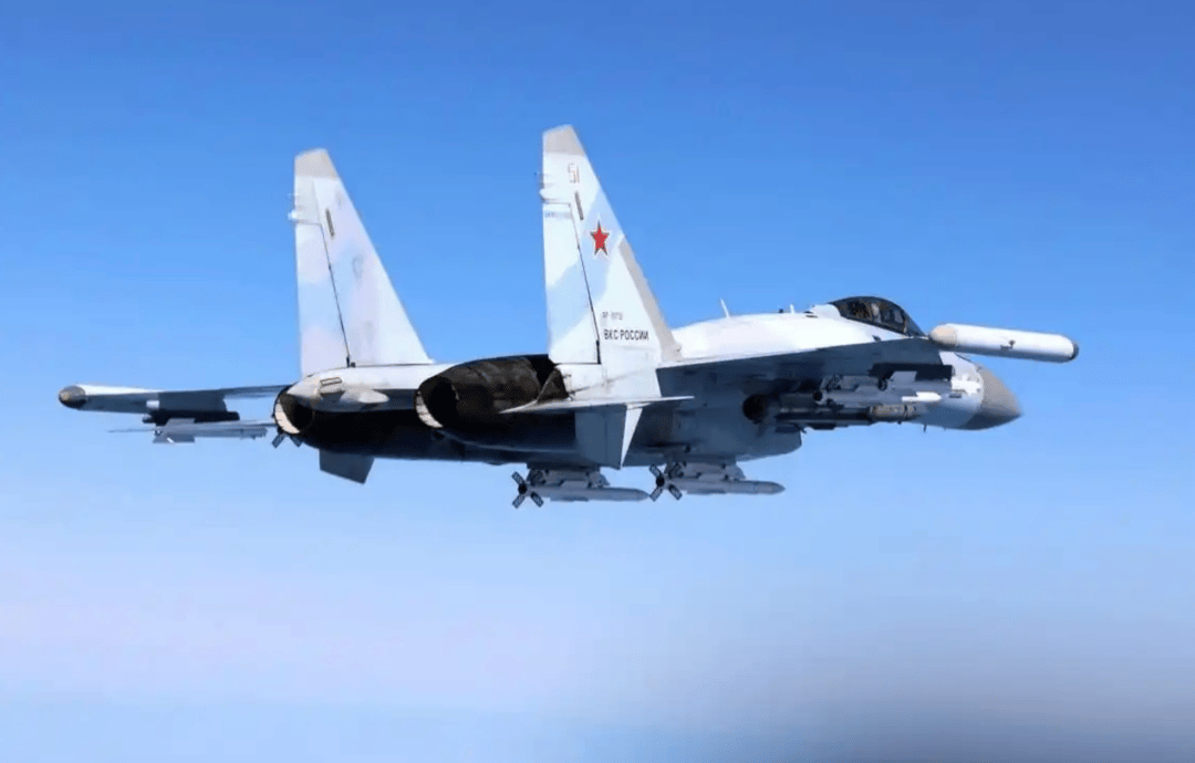 6米“貼臉”攔截！俄英戰(zhàn)機為何上演“空中拼刺刀”？海報