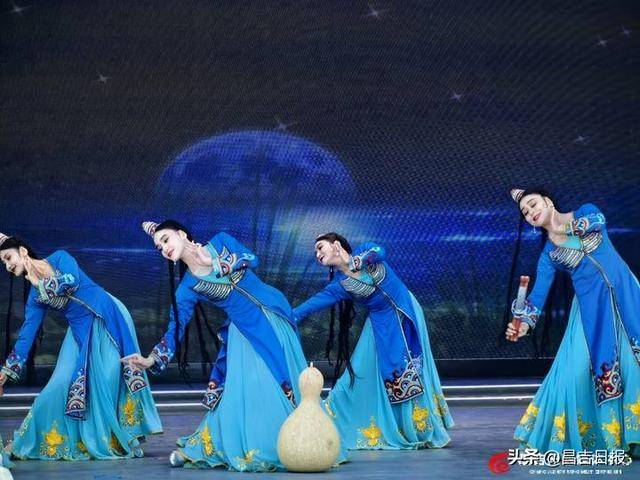 “打起手鼓唱起歌”第二届中国新疆民间艺术季巡回展演圆满结束