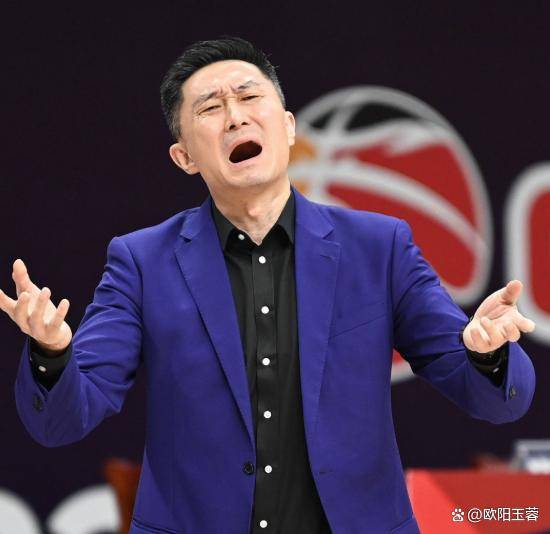 杜锋铁饭碗遭朱芳雨打脸，400万年薪才两年8强，广东内部已现裂痕