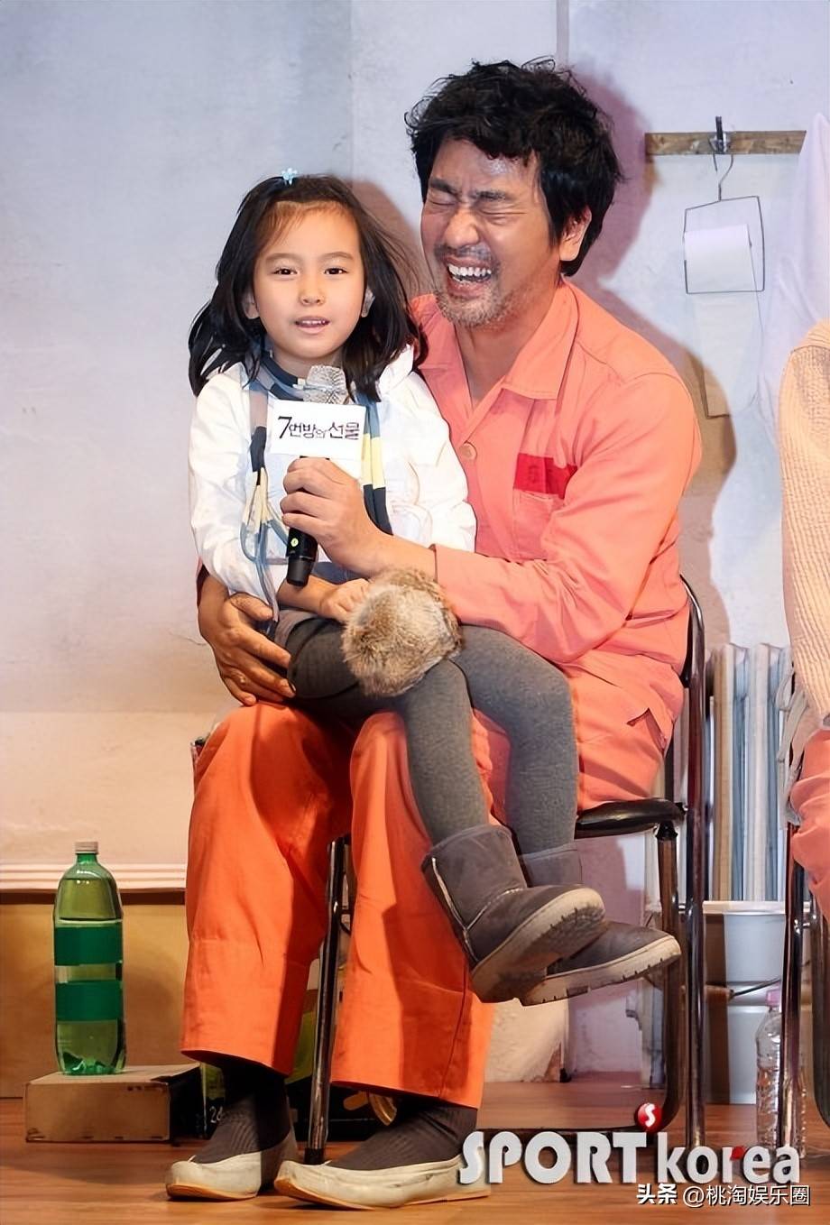 韩国催泪神片小女孩葛素媛长大了,五官精致端庄,长相神似金智媛