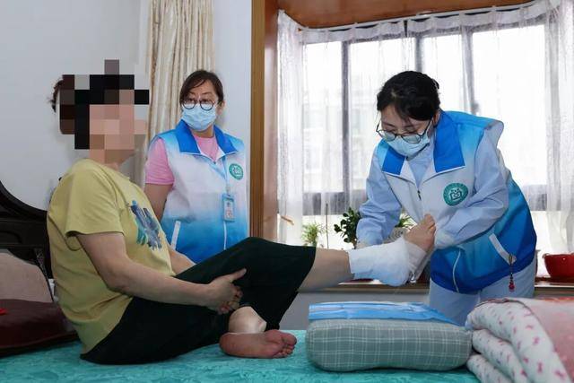 包含佑安医院住院办理陪诊挂号慢病病情跟踪管理，定期复诊提醒的词条