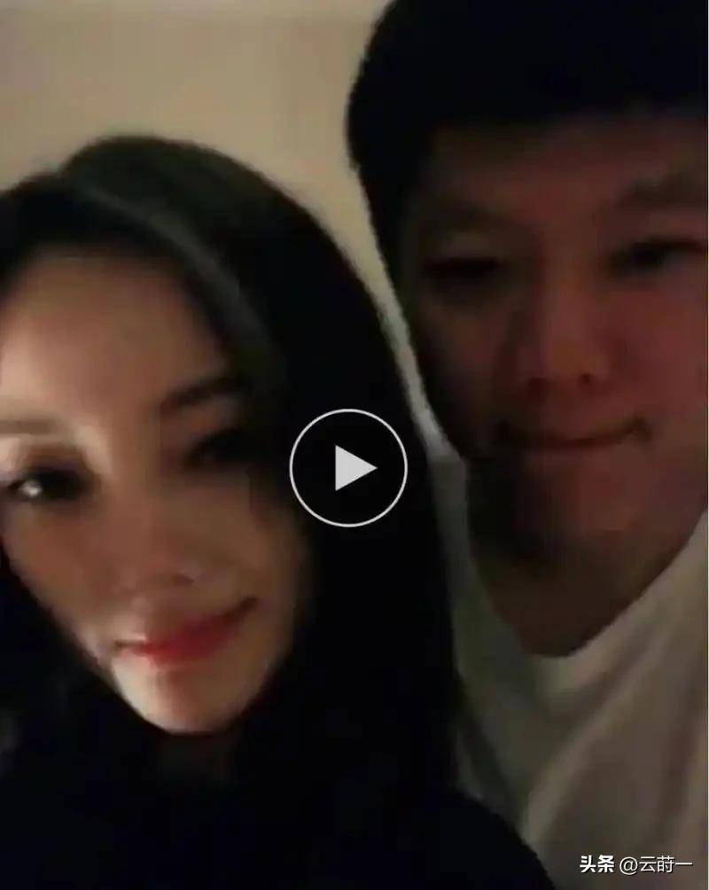 李小璐:年轻时管不住下半身,如今却让自己女儿买了单,她后悔吗