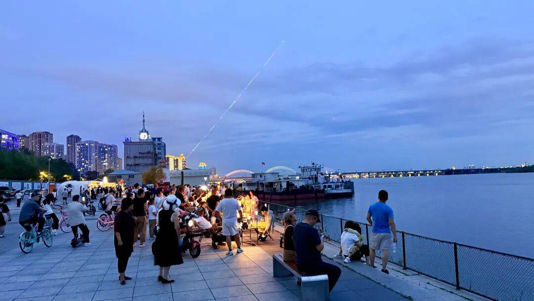 静享慢时光｜戊通码头“茶灯会”活动点亮别样夏夜