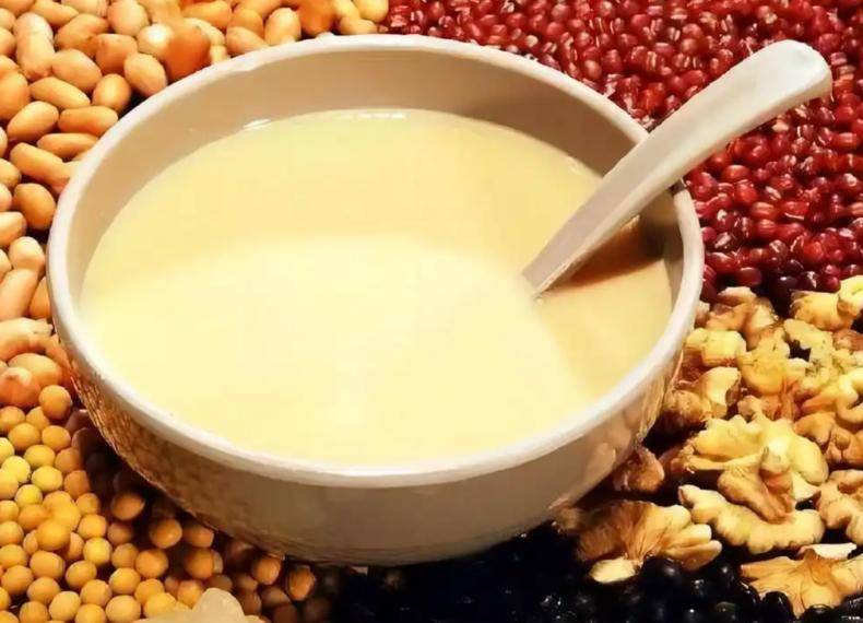 原创            建议中老年人：早餐别总喝豆浆！这4类食物换着吃，身体或更受益