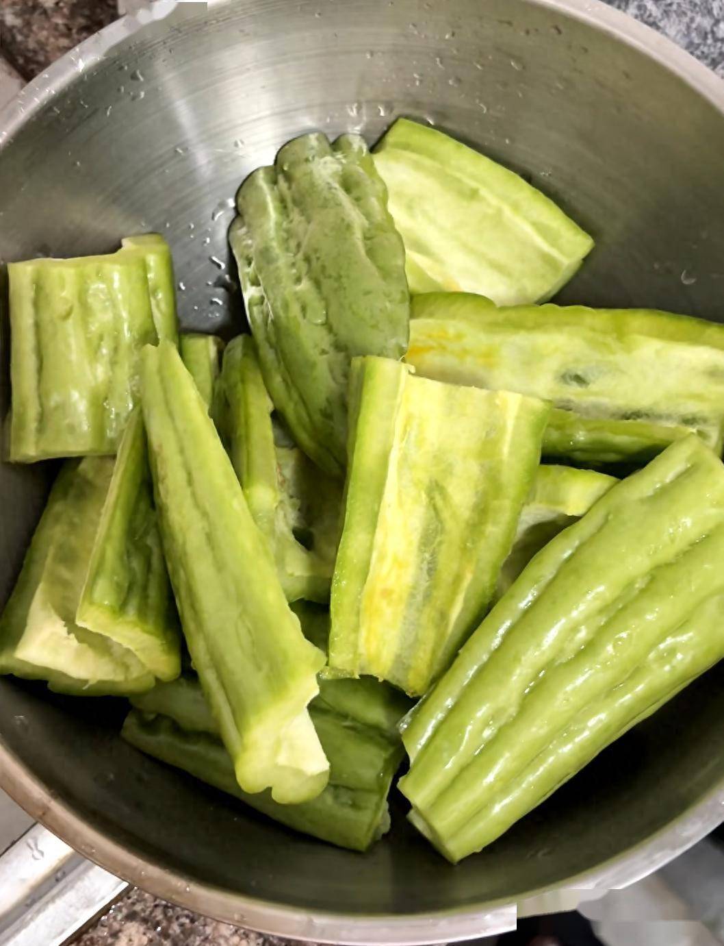 夏至一过，少碰绿豆苦瓜，抓住黄金入伏天，多吃3样，散寒又祛湿