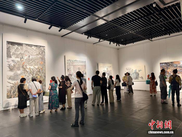 101件精品力作亮相 广西主题美术书法作品展致敬建党105周年征程