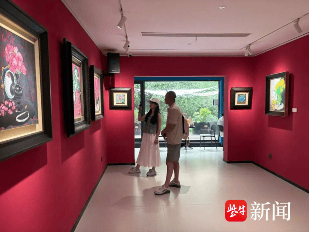 “曼丽·红——桃之夭夭，灼灼其华”魏沁个人油画艺术展开展