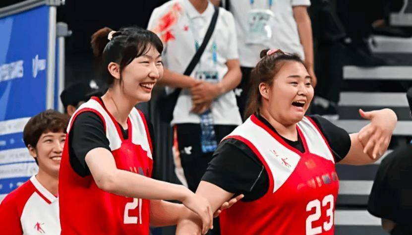 中国女篮传来最新动态！三大重磅消息曝光，涉及李梦、宫鲁鸣与张子宇三位关键人