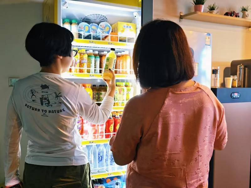 公益市集传递温暖,58同城工会驿站打造服务新样板_义卖_传承_活动