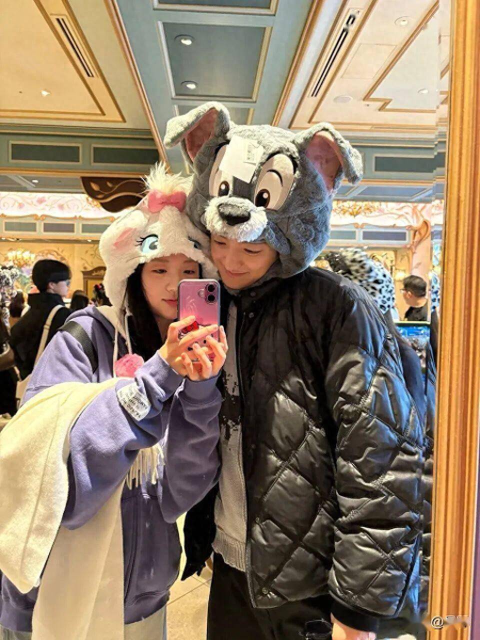 原创            池艺恩认爱5个月就闪婚？两个小细节有预兆，金钟国就已经露馅了