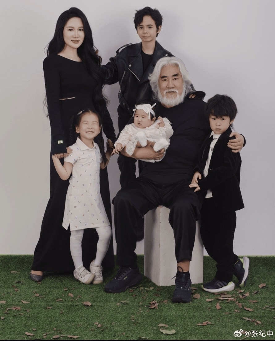 75岁张纪中与44岁妻子宣布备孕5胎，目标是生个“龙太子”