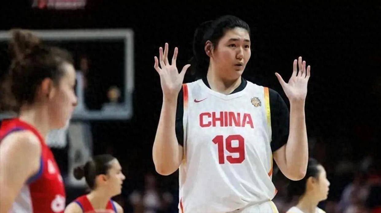 中国女篮大胜意大利20分，杨舒予稳定发挥，张子宇还需要大赛历练