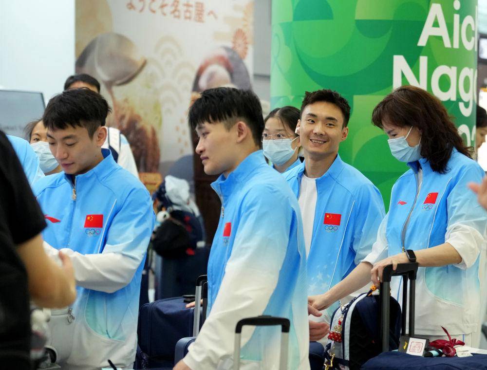 中国体育代表团抵达名古屋