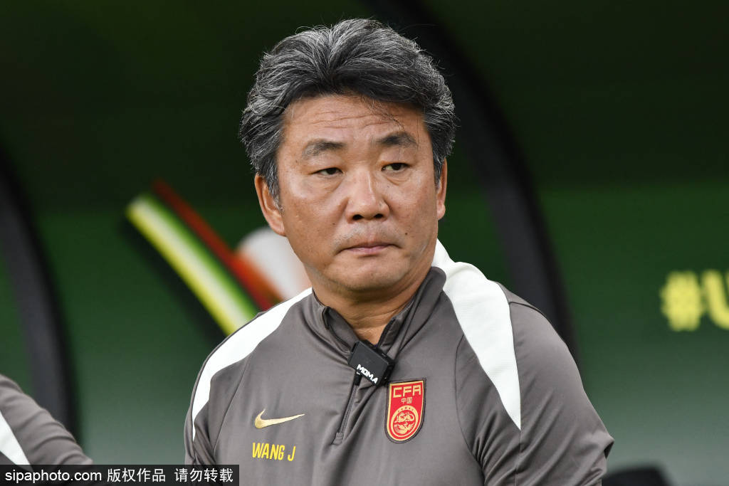 中超3队亚冠开门红！申花2-1淡滨尼背后的争议与挑战