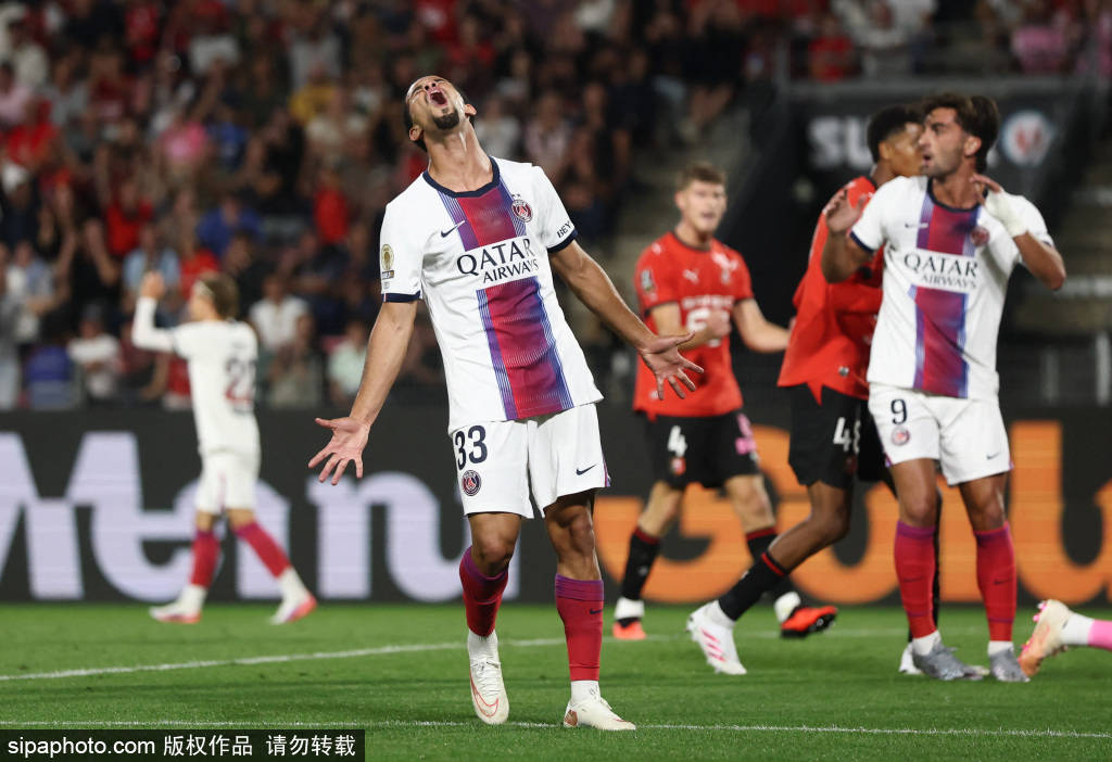 升至法甲次席！新赛季不败，罗塞尼尔率巴黎FC2-1战胜老东家白堡