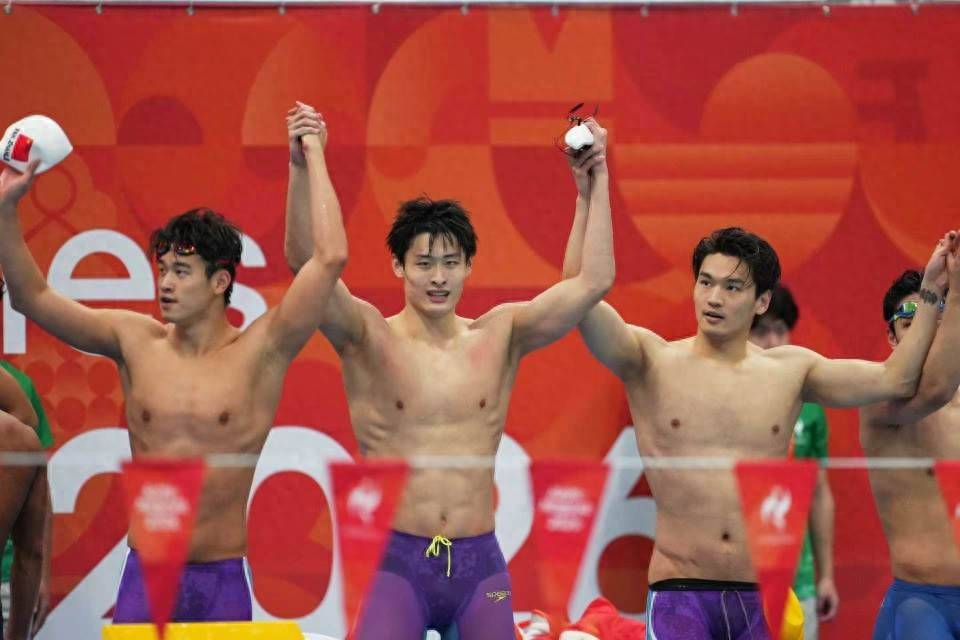 亚运4连冠!中国卫冕男子4x100混接金牌 徐嘉余潘展乐加冕3金王