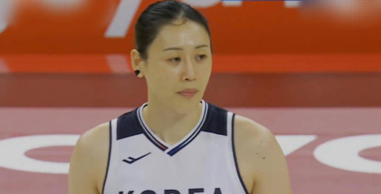 女篮