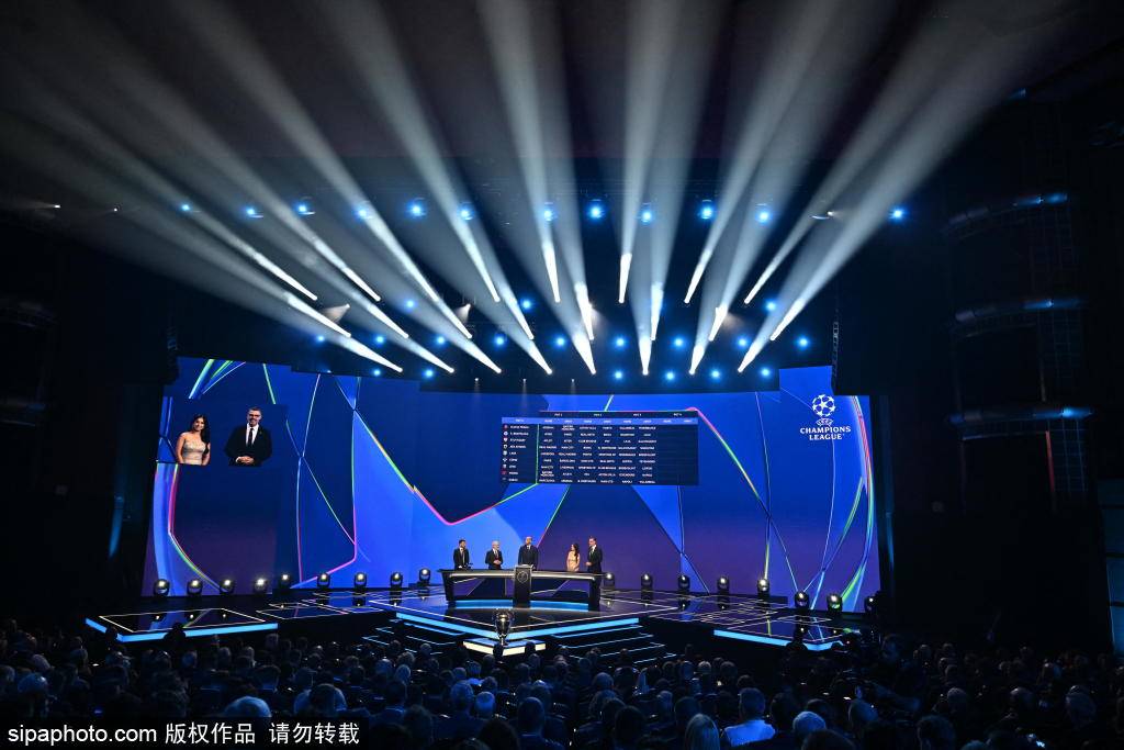 战术与情感交织：2026年欧冠决赛回顾