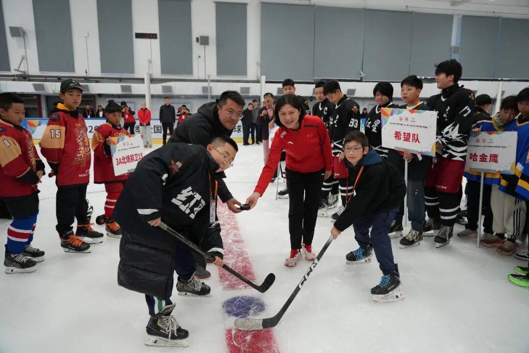 历时一个月！全国3-on-3青少年冰球公开赛再战冰城