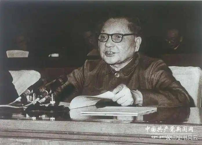 邓小平回怼苏联外长你真矮:七字让全场死寂,霸气反击(图10) 邓小平回怼苏联外长你真矮:七字让全场死寂,霸气反击(图10)