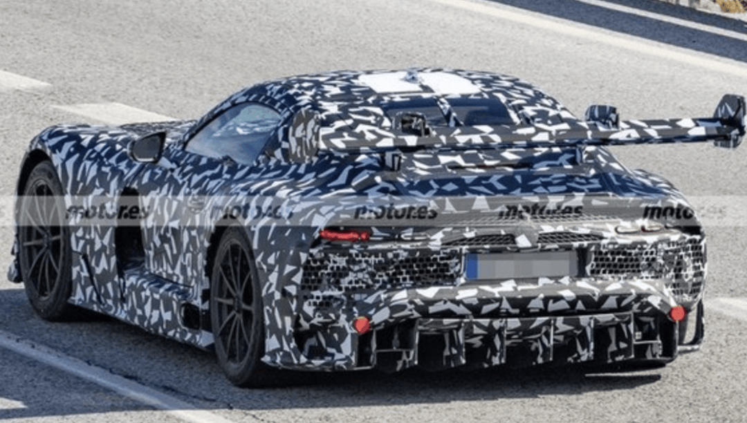 2027款AMG GT Black Series谍照:变四座了!顶级性能猛兽进入量产关键期(图2) 2027款AMG GT Black Series谍照:变四座了!顶级性能猛兽进入量产关键期(图2)