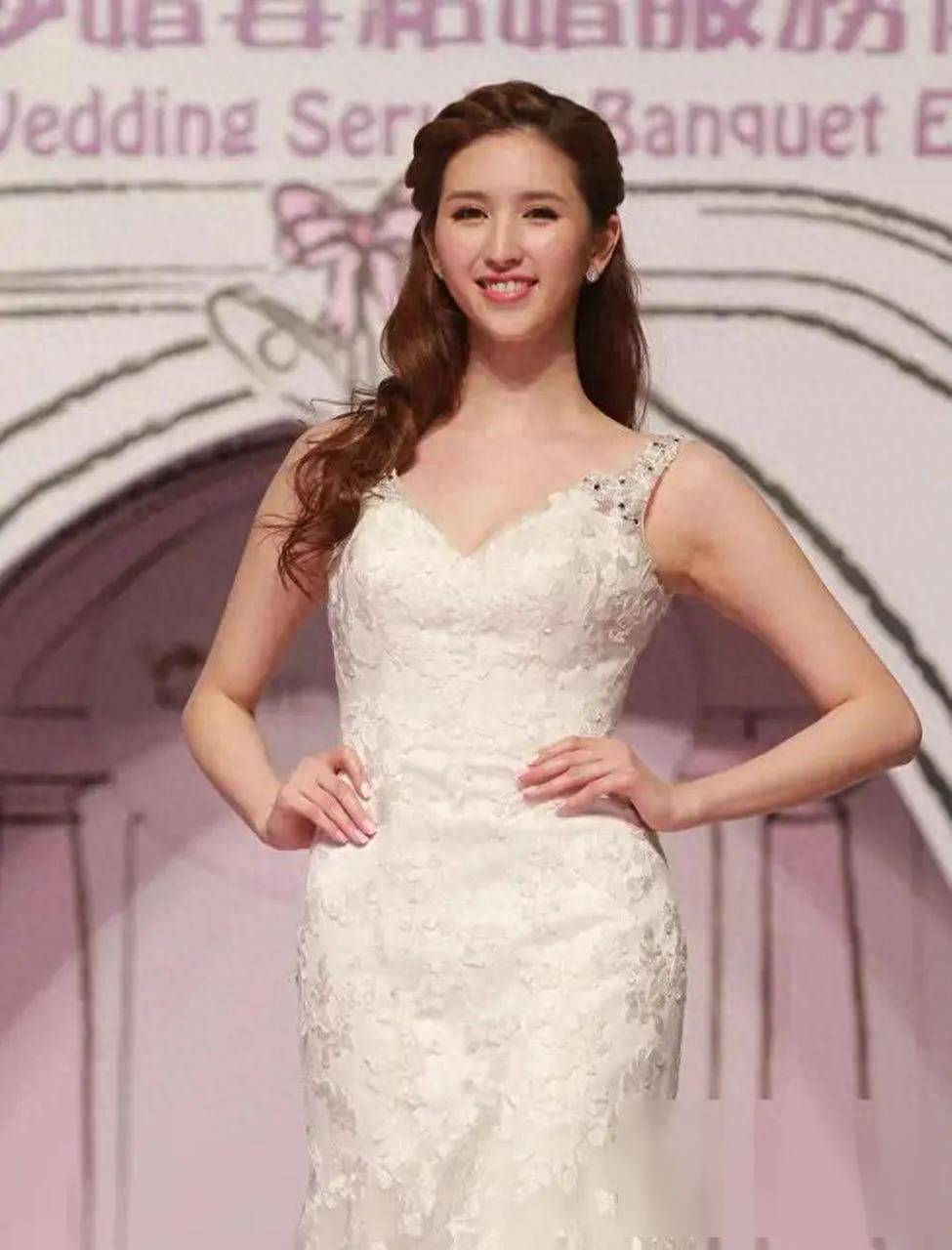 她曾是体操女神，退役后与大51岁的干爹谈恋爱，如今收获新的人生