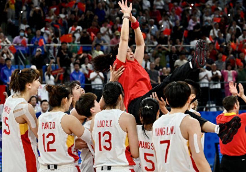 10月13日女篮传好消息，李月汝回归WCBA，加盟山西女篮