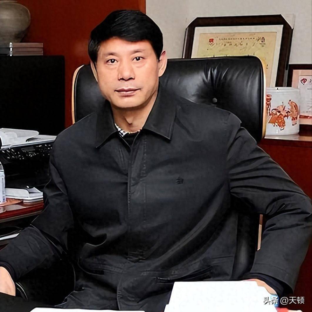 原创
            先毁掉王治郅、再逼姚明退役，为什么说他令中国篮球倒退了20年？