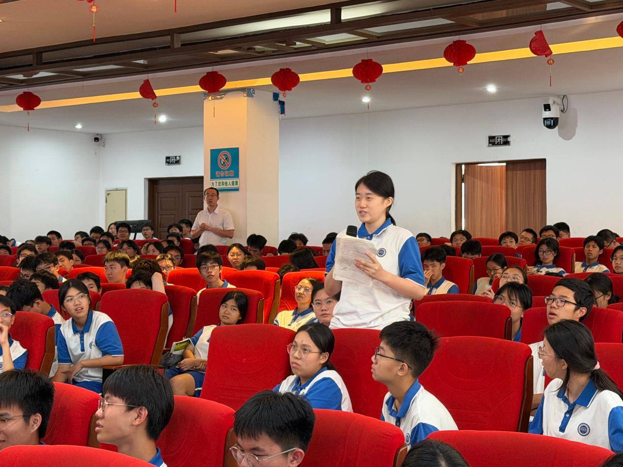 红色文化——黄埔区图书馆“香雪讲堂”走进广州科学城中学(图8)