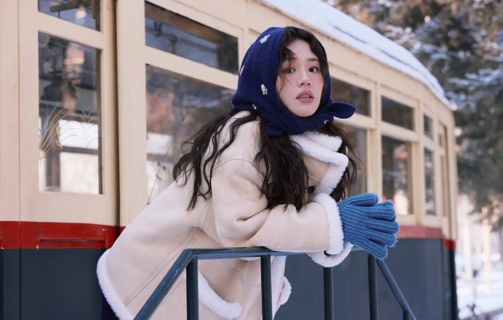 马念念纯晒长春旅游照！冬日雪地上粗犷驱驰元气满满